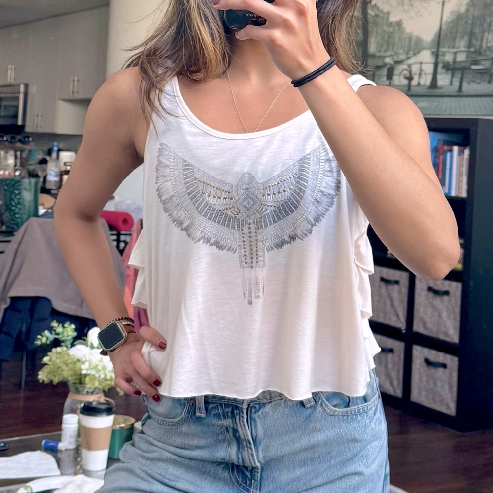 Graphic sleeveless tee